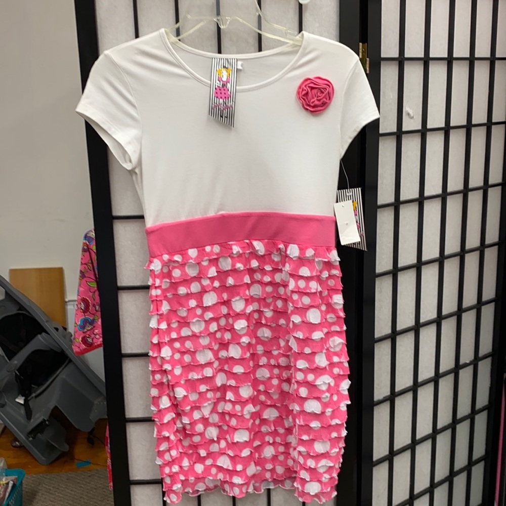 Girls ruffly dress new